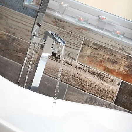 בית נופש - Sleeps 3 Hot Tub & Pet Friendly