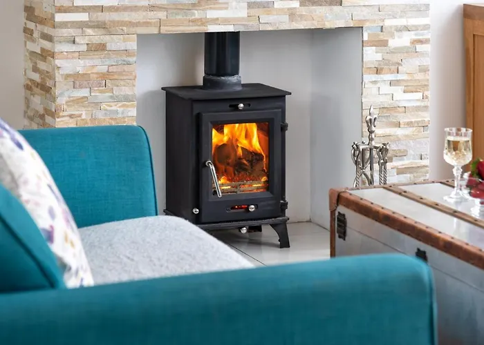 - Sleeps 3 Hot Tub & Pet Friendly *