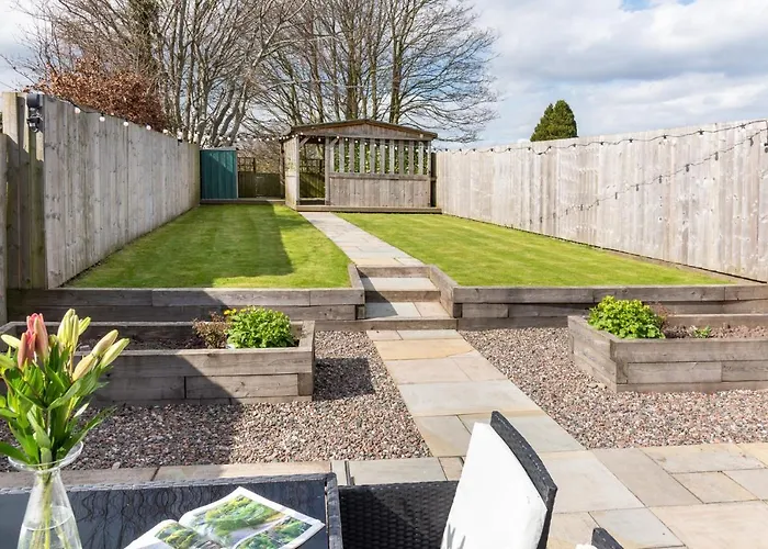 - Sleeps 3 Hot Tub & Pet Friendly