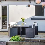 - Sleeps 3 Hot Tub & Pet Friendly *