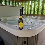 Ferienhaus - Sleeps 3 Hot Tub & Pet Friendly *